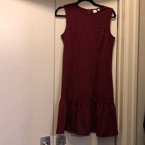 Gap berry ponte sheath dress with ruffle hem